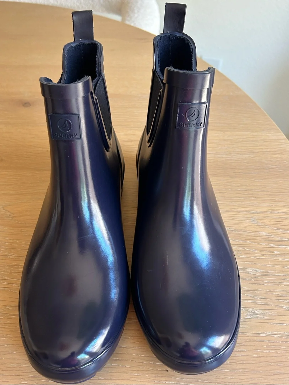 Sperry Women's Drizzle Chelsea Rain Boots in navy, Size 9, NWOT Display